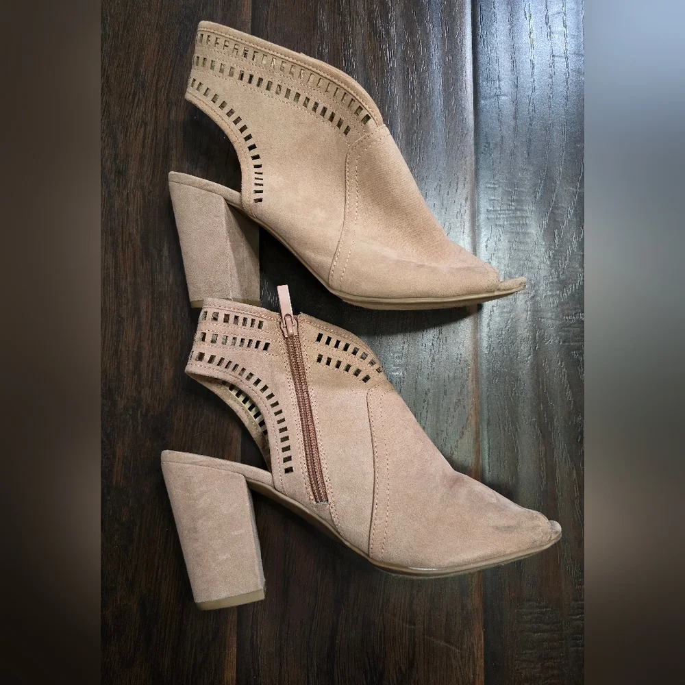 Womens Francescas Open Toe Ankle Boot Size 8
